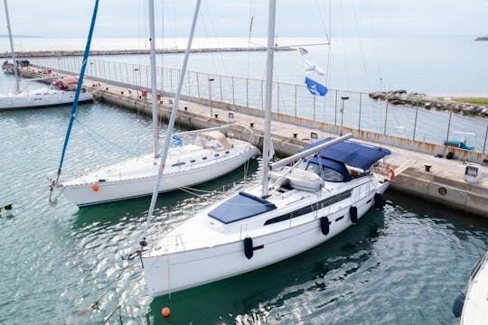 Bavaria 46 (Blue-D) Sailing Yacht in Lefkada, Greece