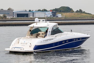 Croisière de luxe à Osaka/Kobe sur un Sea Ray de 50 pieds.