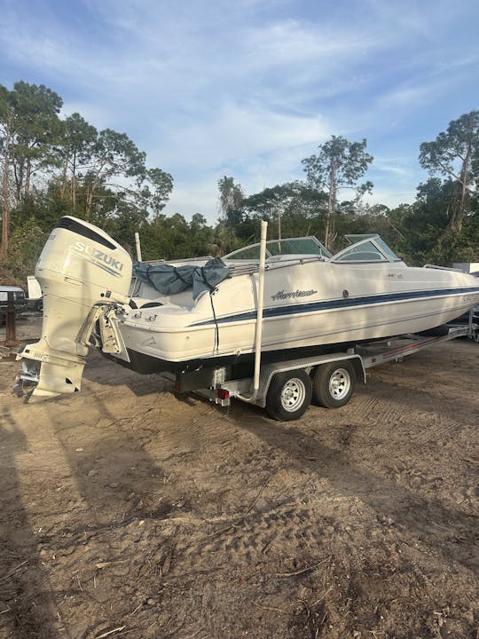 Barco Hurricane Deck de 24 pés para um dia incrível no SWFL