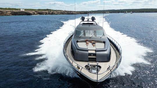 Offre de la semaine ! Yacht Leopard de 102 pieds à louer à Ibiza, Espagne.