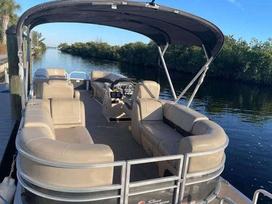 Nuevo pontón Suntracker 2020 en Cabo Coral, Florida