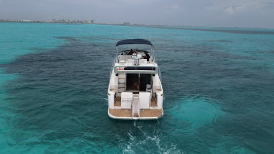Classy Azimut 48ft for your summer getaway in the Mexican Caribbean