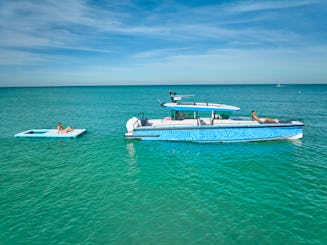 Barco de lujo Axopar con motor de 600 hp en Tampa