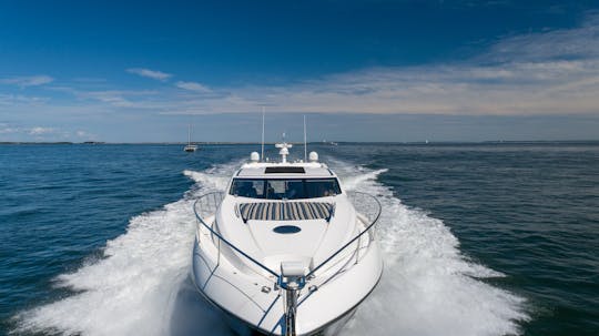 Maison sur la mer | Yacht à moteur Sunseeker Predator de 64 pieds
