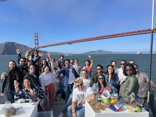 San Francisco Party Cruiser de 56 pieds pouvant accueillir 49 passagers ! Capitaine/équipage inclus ! 