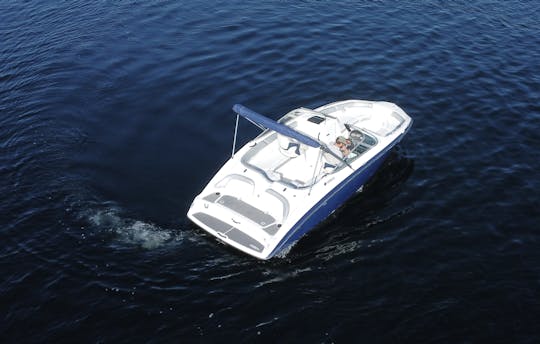 Easy Access to Lake WA, or Lake Union, with Yamaha 21ft Jet Boat