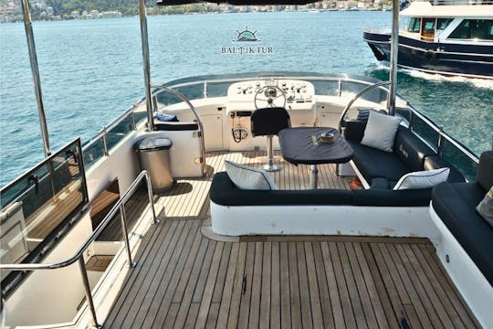 Unforgettable Bosphorus Sunset Yacht Experience