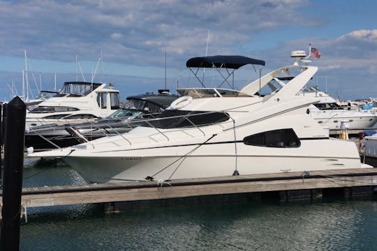 Luxury 35' Silverton 330 Sport Bridge Yacht Rental in Chicago!