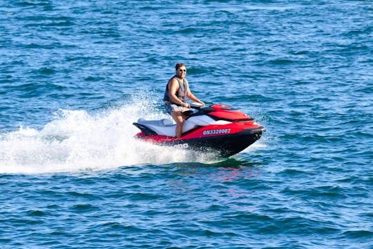 Alquiler de motos acuáticas Sea Doo en Toronto: ¡con rendimiento optimizado!