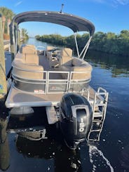 Novo barco Suntracker Pontoon 2020 em Cape Coral, Flórida