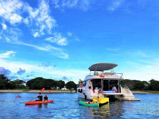 Alquiler de catamarán de lujo y espaciosos