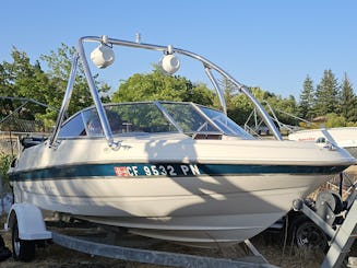 Alquiler de botes Bayliner de 18 pies
