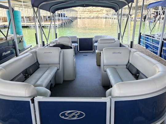 Bentley 240 Navigator Tritoon | Criando memórias que você nunca esquecerá!
