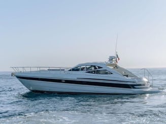 Luxuoso Pershing de 52 pés em Cabo San Lucas, México!