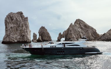 Unmatched Luxury and Elegance on the Leopard 34M in Los Cabos