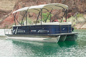 Starcraft Luxury Pontoon Rental in Lake Havasu City, Arizona 