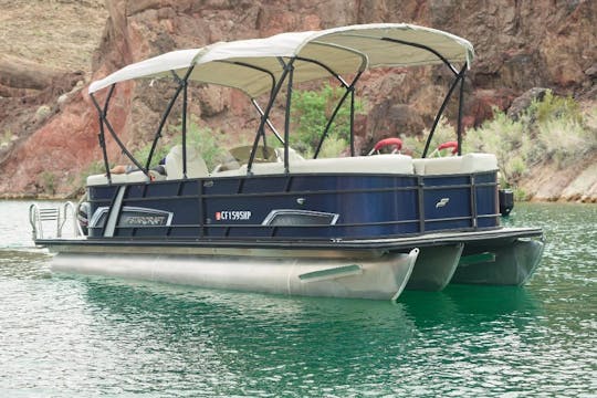 Experiencia de día completo en pontones de Starcraft en el lago Havasu