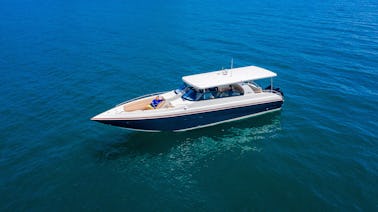LUXURY TWIN-ENGINE 40 FT SPEEDBOAT 