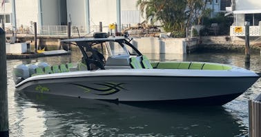 BATEAU À MOTEUR MIDNIGHT EXPRESS 37 OUVERT
