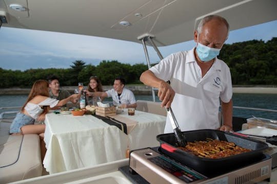 Alquiler de catamarán de lujo y espaciosos