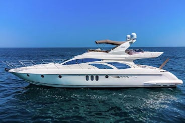 Iate premium Azimut de 62 pés para alugar 