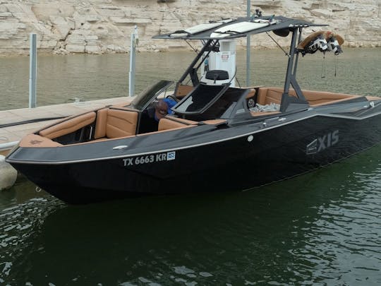 Lake Travis Wakesurfing Experience - 10 Passengers