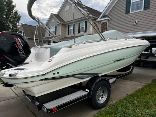 20' Stingray, tubing, fishing and cruising 