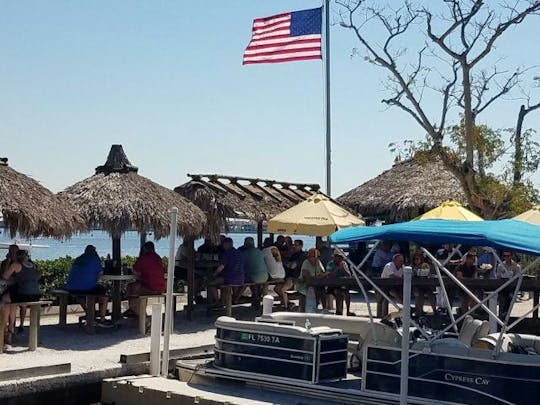 Cruzeiro com bebidas alcoólicas no rio Manatee