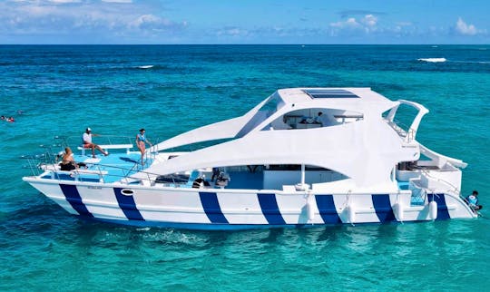 🥳PREMIUM YACHT AVAILABLE - Music, Drink, Snack, Captain and Crew Included🧑🏽‍✈