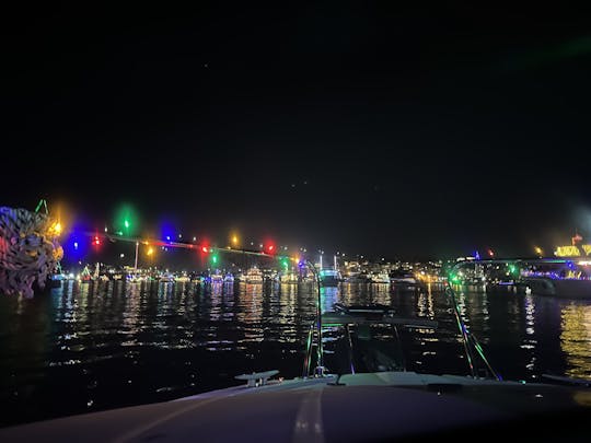 Holiday Light Tours on Lake Union! Fully Enclosed and Heated!