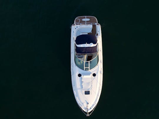 Your Gateway to Nautical Adventure - 32ft Sea Ray Sundancer Yacht in Miami Beach