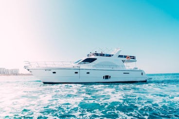 Dubai Private Yacht for up to 30 Guests