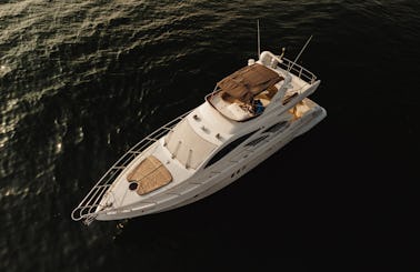 Azimut 55ft Motor Yacht With Food And Beer 