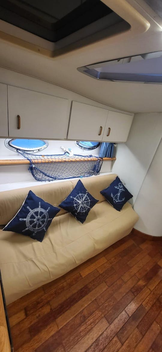 Private Yacht Charter with Wellcraft Portofino 44 in Ghajnsielem, Malta