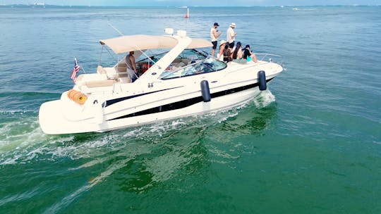 New 40ft Sea Ray Sundancer + JET SKI (1 hour included on 6 hours o more hours) 