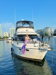 Yacht de luxe de 40 pieds, féminin, exploité à la location à Vancouver, Canada