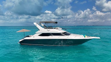 Flybridge de 50 pieds + jetski (1 heure incluse) + structures gonflables 