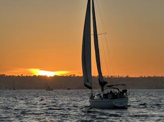 San Diego Sunset & Sunshine Sailing Tour on our Catalina 36 MK1 Sailboat