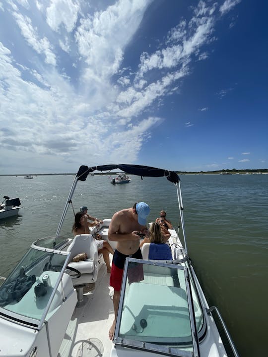 Boston Whaler Dual Console Boat! 200HP Motor. Fun! 