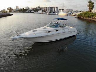 Yate Sea Ray de 27 pies para alquilar en Mazatlán