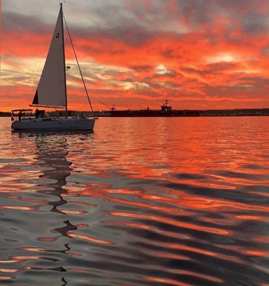 Navegação privada ao pôr do sol na Baía de San Diego
