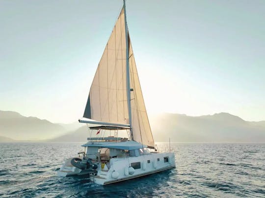  4-Cabin Catamaran for an Exclusive Getaway in Antalya KEMER