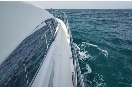 Azimut 62ft Premium Yacht for Rent 