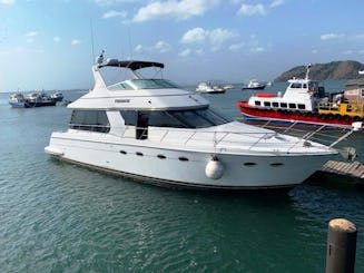 54' Carver Voyager | Great for Day Charter to Taboga | Panama City, Panama
