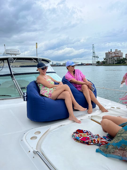 ❤️❤️55' Huge SeaRay Motor Yacht- Best Boat in Miami 😍😊🐬