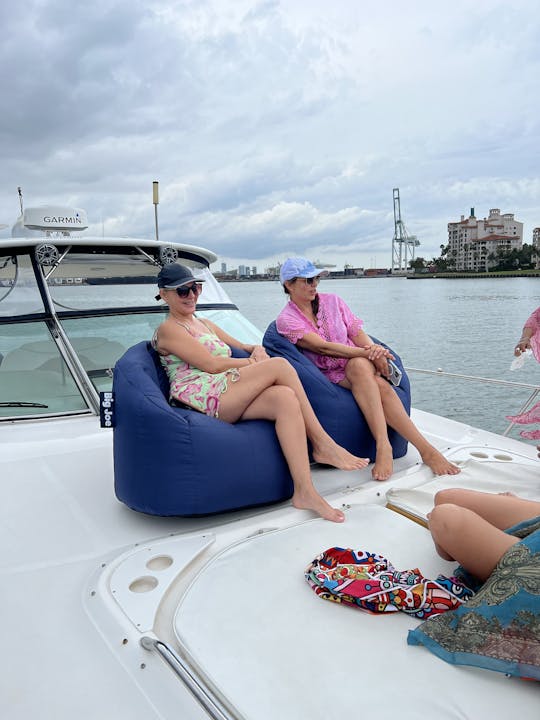 ❤️❤️55' Huge SeaRay Motor Yacht- Best Boat in Miami 😍😊🐬