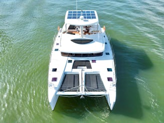 Luxury Catamaran Lagoon 52' Capacity up to 40