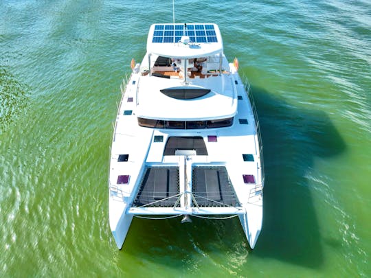 Luxury catamaran Lagoon 52 feet, during the week offer price.  Capacity up to 40