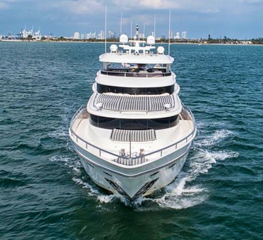 103' Johnson in Key Biscayne, Florida - Rent a Luxury Yachting Experience!