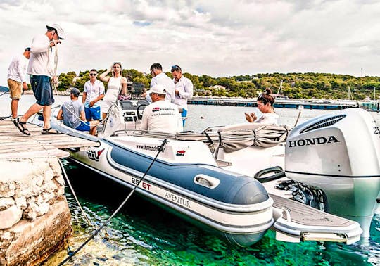 Island Brač - Golden Horn & Pučišća Private Speedboat Tour from Split